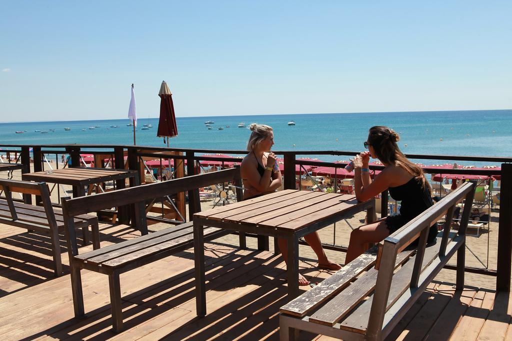 Club Esse Sunbeach Squillace Εξωτερικό φωτογραφία